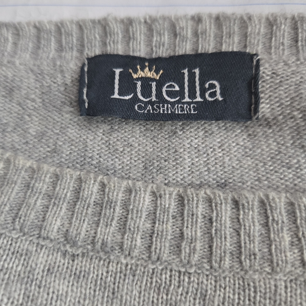 Luella Cashmere Blend Gray Crewneck Sweater Medium / Large Stripe Red Pink Trim - Picture 3 of 16